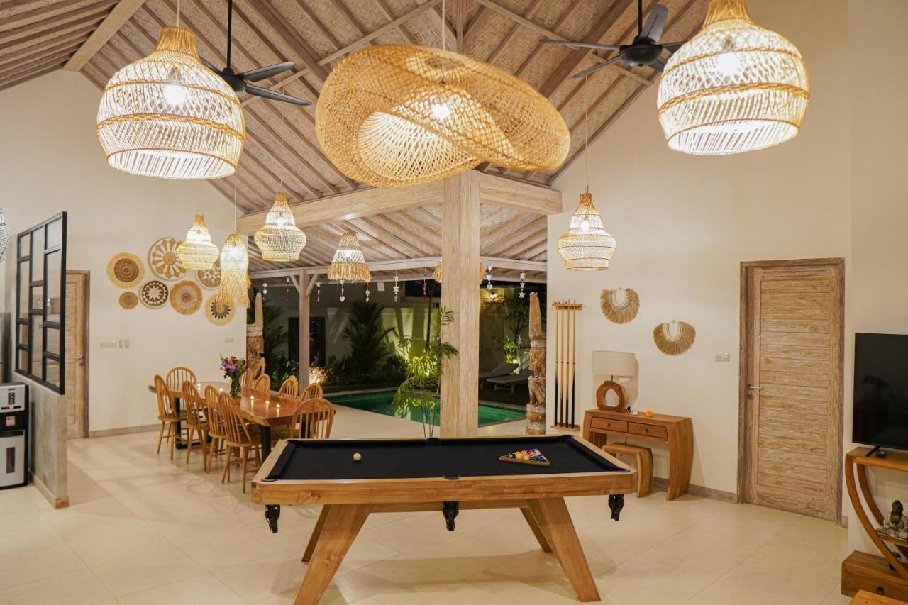 Villa White Karma Seminyak Esterno foto